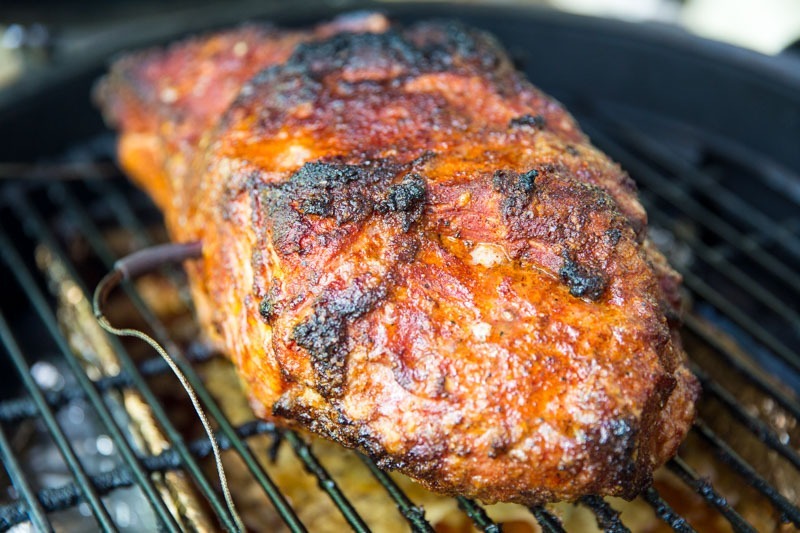 Pork shoulder on big green egg hotsell