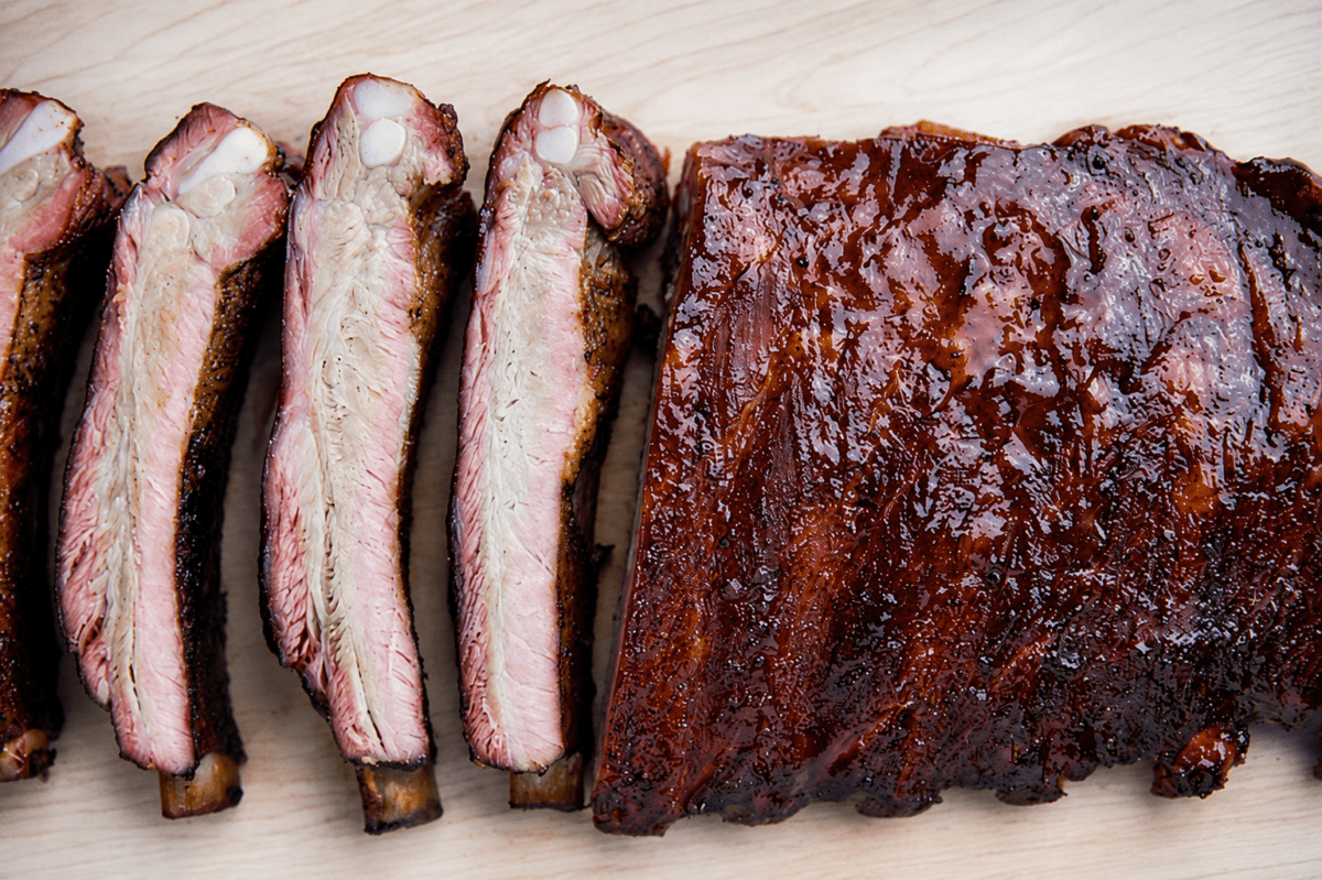 How to Smoke Spare Ribs on the Big Green Egg